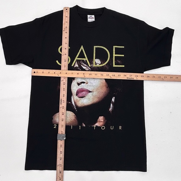 Sade 2011 Tour John Legend Vintage Rap T Shirt Tee Men’s Medium New Without Tags - Picture 4 of 5